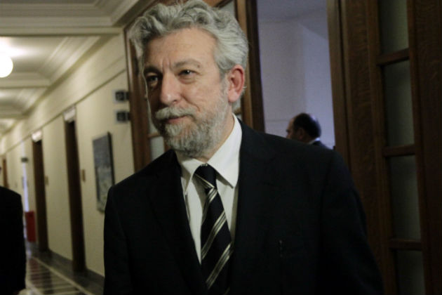 Ο Κοντονής και οι θεωρίες της «κωλοτούμπας»