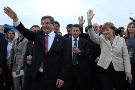 Μια επίσκεψη δώρο στον Ερντογάν