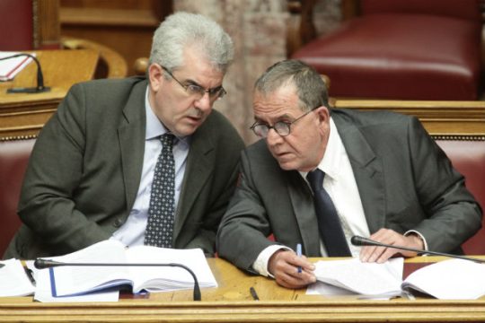 «Πράσινο φως» για το προσφυγικό από τη Βουλή