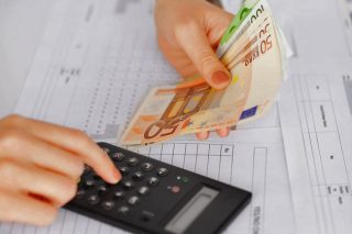 Πρώτοι και διευρύνουμε τη διαφορά