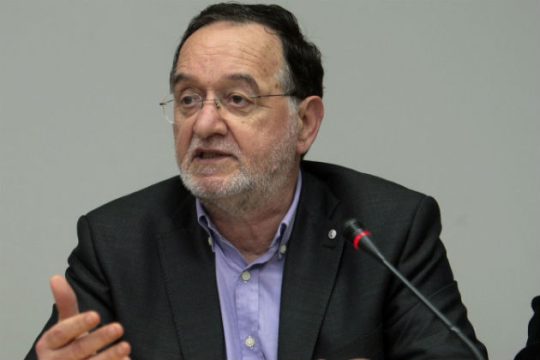 «Κυβέρνηση της ευρωυποτέλειας και του φτηνού λαϊκισμού»