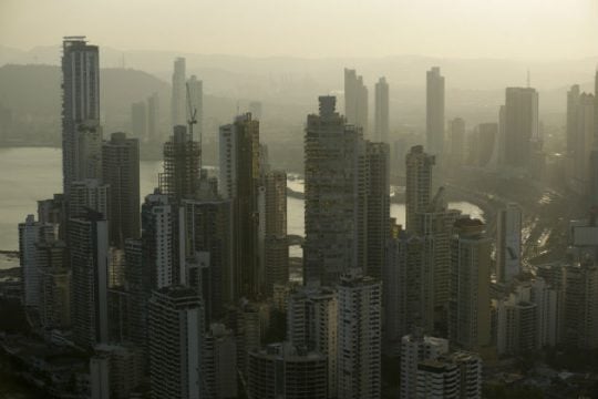 Ολος ο… καλός κόσμος στις λίστες