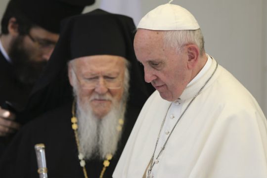 Κοινή έκκληση για ανθρωπιά και λύση του προσφυγικού