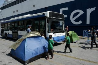 Διαψεύδουν τις φήμες περί εκκένωσης του λιμανιού