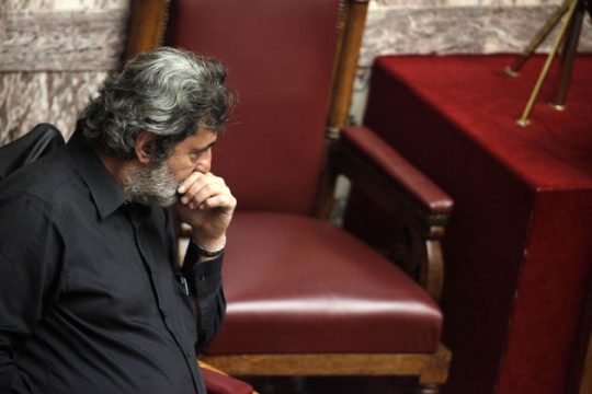 Είδε λάθη και… παρενέβη