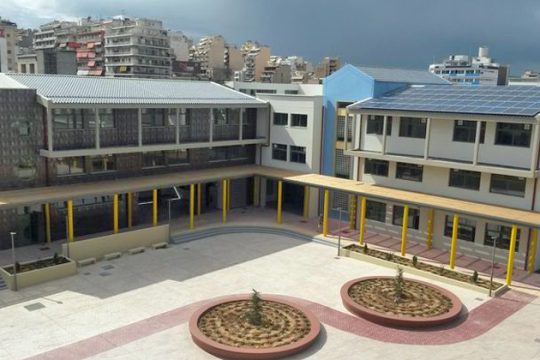 Εκοψαν την κορδέλα στο «στολίδι»
