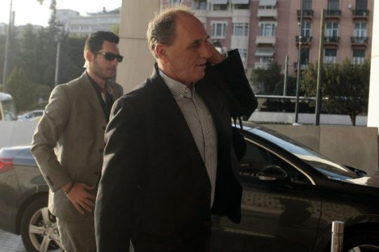 Ξανά στο τραπέζι των διαπραγματεύσεων με το χρόνο να πιέζει