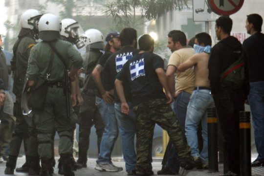 Ρατσιστική ύφεση λόγω της δίκης