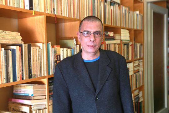 Θα ήθελα να ζω σ’ ένα δωμάτιο ξενοδοχείου χωρίς βιβλιοθήκη