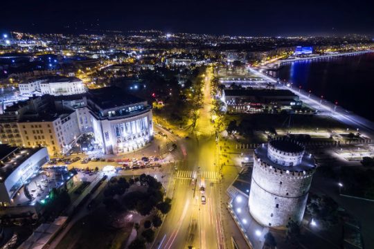 Τα κτίρια, οι άνθρωποι, οι ιστορίες
