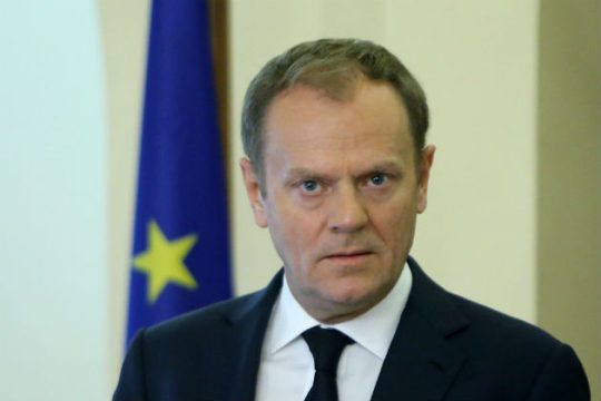 Ο Τούσκ προειδοποιεί την ΠΓΔΜ