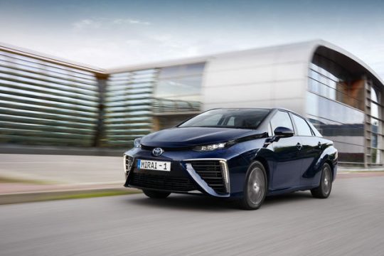 Toyota Mirai: παγκόσμιο «Πράσινο Αυτοκίνητο» για το 2016