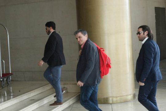 Ολονύχτιο… αδιέξοδο