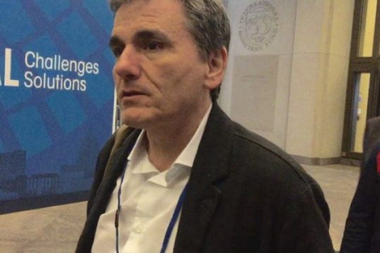 Προληπτικά μέτρα ζητά το ΔΝΤ
