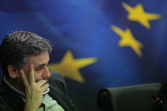 Μάχη για ρήτρα απόκλισης