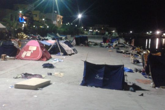 Προκλήσεις και προπηλακισμοί στη Χίο