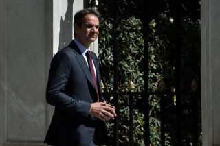 Ολοκληρωτική… αντιπολίτευση