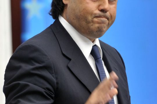 Πλησιάζει το άνοιγμα των λογαριασμών Παπασταύρου