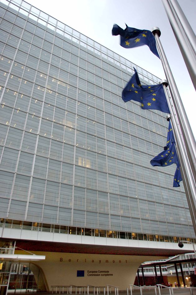 Το δούναι το μάθαμε λαβείν δεν βλέπουμε