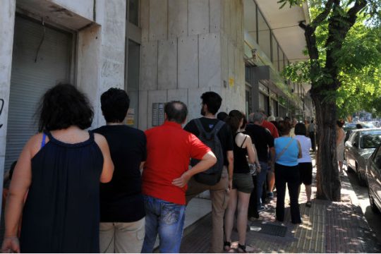 Ουρές υπουργών έξω από πρεσβείες!
