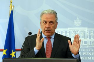 «Δεν θα γίνουν τα ελληνικά νησιά ούτε Λίβανος ούτε Ιορδανία»
