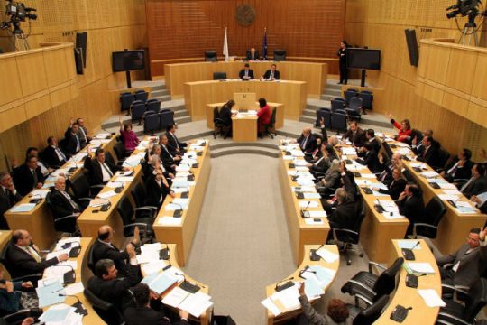 Παραιτήσεις στην ΕΔΕΚ λόγω εκλογικής αποτυχίας