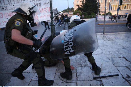 Κάτι μετακινείται…