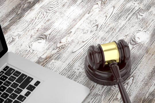 Online δίκες, αντί για μεταγωγές