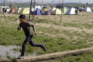 Με… ταξί από την Ειδομένη στα ελληνοαλβανικά σύνορα