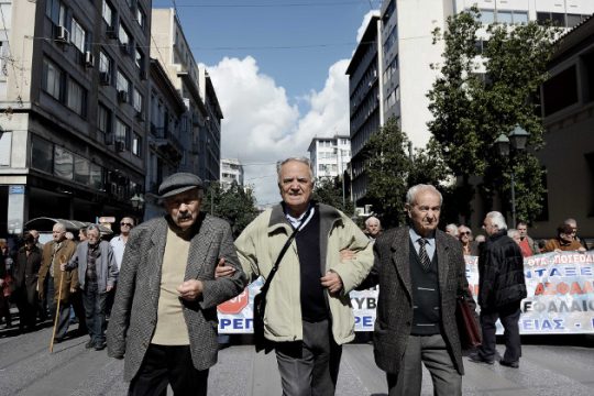 Διευκρινίσεις του υπ. Εργασίας για το ΕΚΑΣ