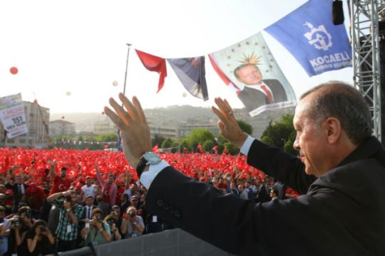 Ο Ερντογάν ανακοινώνει τον νέο πρωθυπουργό