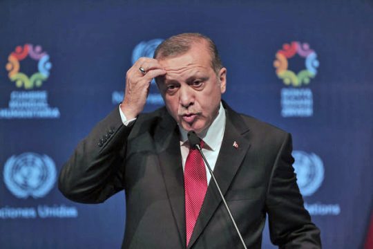 Τουρκική έφοδος στο «τείχος» από 72 προαπαιτούμενα