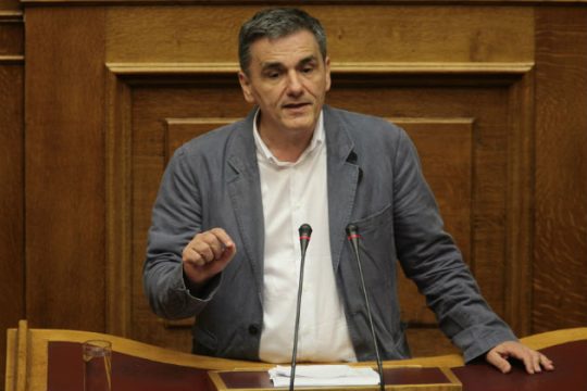 «Ο Σαμαράς θέλει να ρίξει κι άλλον Μητσοτάκη»