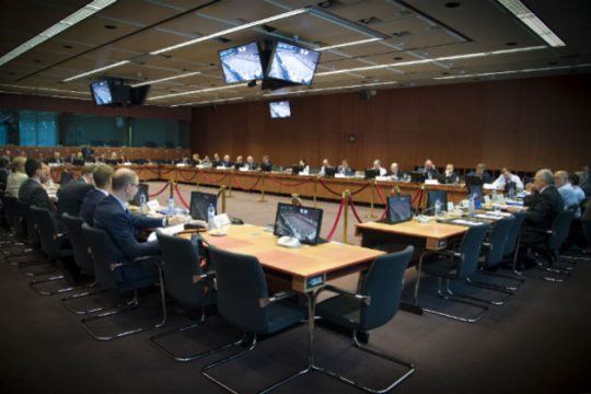 Reuters, Bloomberg, WSJ και FT σχολιάζουν το Eurogroup