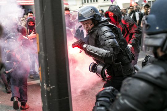 Μια χώρα σε αναβρασμό