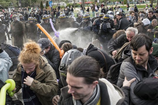 Η «κατάσταση έκτακτης ανάγκης» διαιωνίζεται…