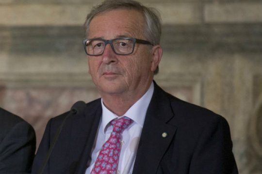 Κατά του φράχτη στα σύνορα Ελλάδας-ΠΓΔΜ ο Γιούνκερ