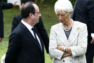 Ολαντ και γαλλική κυβέρνηση επιμένουν στις μεταρρυθμίσεις
