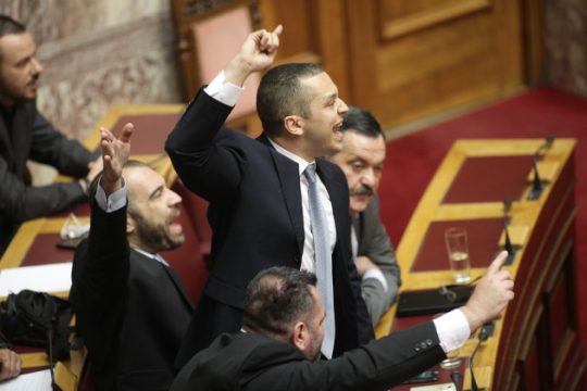 Ρεσιτάλ χυδαιότητας από τον Κασιδιάρη
