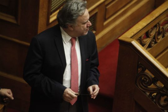 Τροπολογία για να μην επιστραφεί το ΕΚΑΣ εξήγγειλε ο Κατρούγκαλος