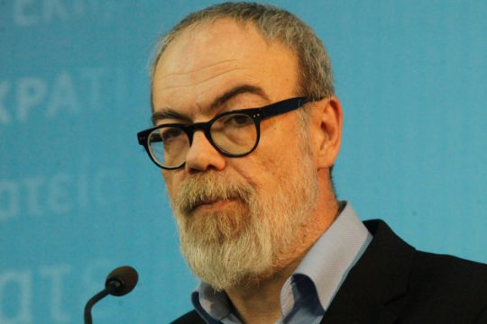 Δεύτερη φορά με… καραμπόλα