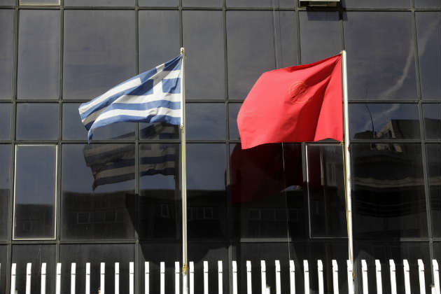 ΚΚΕ: «Μοιράζουν προνόμια στο κεφάλαιο»