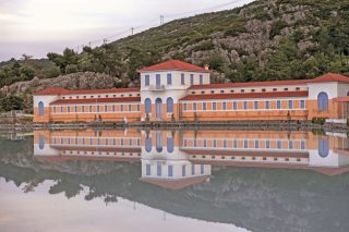 Τα Μέθανα ήταν κάποτε η Μύκονος των κοσμικών Αθηναίων