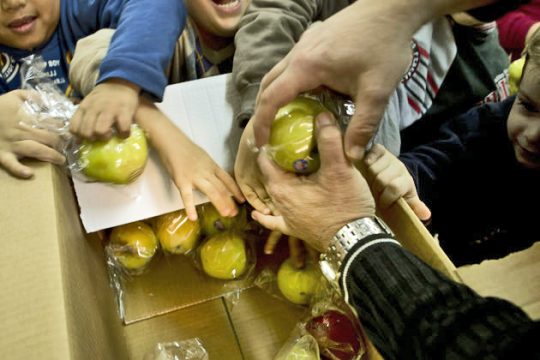 Από τα συσσίτια στα γεύματα