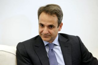 Απάντηση στην γκάφα του Κυριάκου για τα πλαστά πτυχία