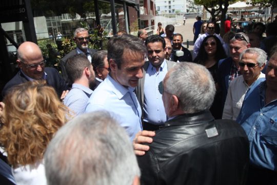 «Το κόστος των εκλογών και η ανίκανη κυβέρνηση»