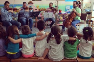Tα πιτσιρίκια χορεύουν… Μότσαρτ
