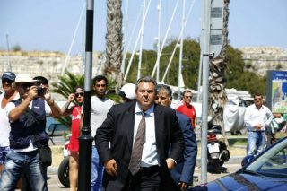 Στη Βουλή μηνυτήρια αναφορά αστυνομικού κατά Π. Καμμένου