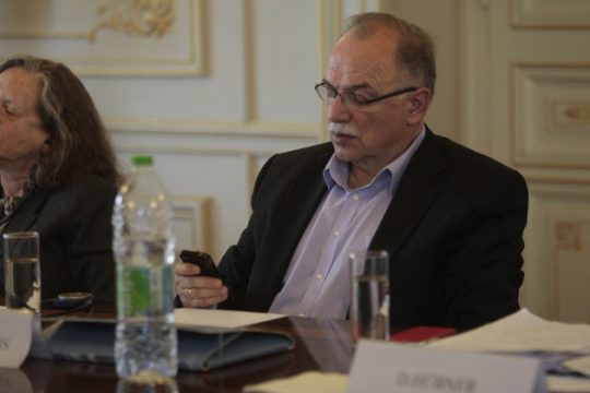 Ο Παπαδημούλης, ο Τσε και η… Λιάνα Κανέλλη