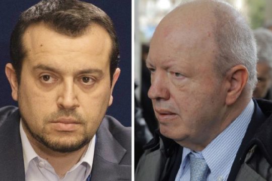 Mega κατά Παππά διά χειρός Ψυχάρη